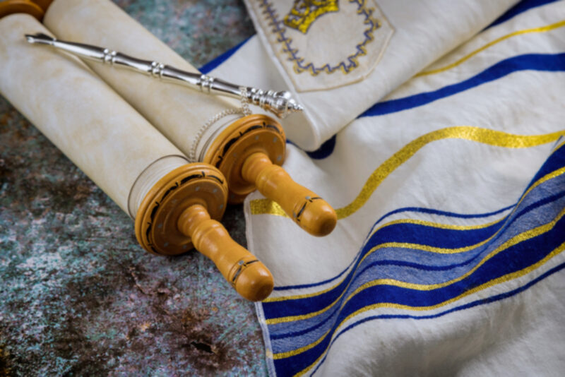 Simchat Torah 2022 Day of Celebrating the Torah Hebcal